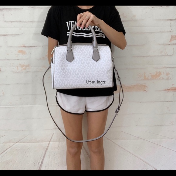 Michael Kors Bedford Large Duffle Satchel & Wallet - Picture 7 of 15